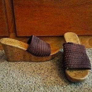 Women's Open back wedges